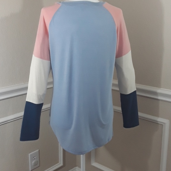 Long sleeve color block knit top - Picture 3 of 3